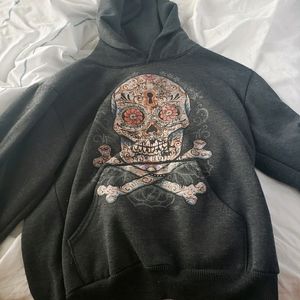skull hoodie